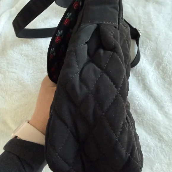 GUC Vera Bradley Black Quilted Crossbody Bag - Picture 5 of 9